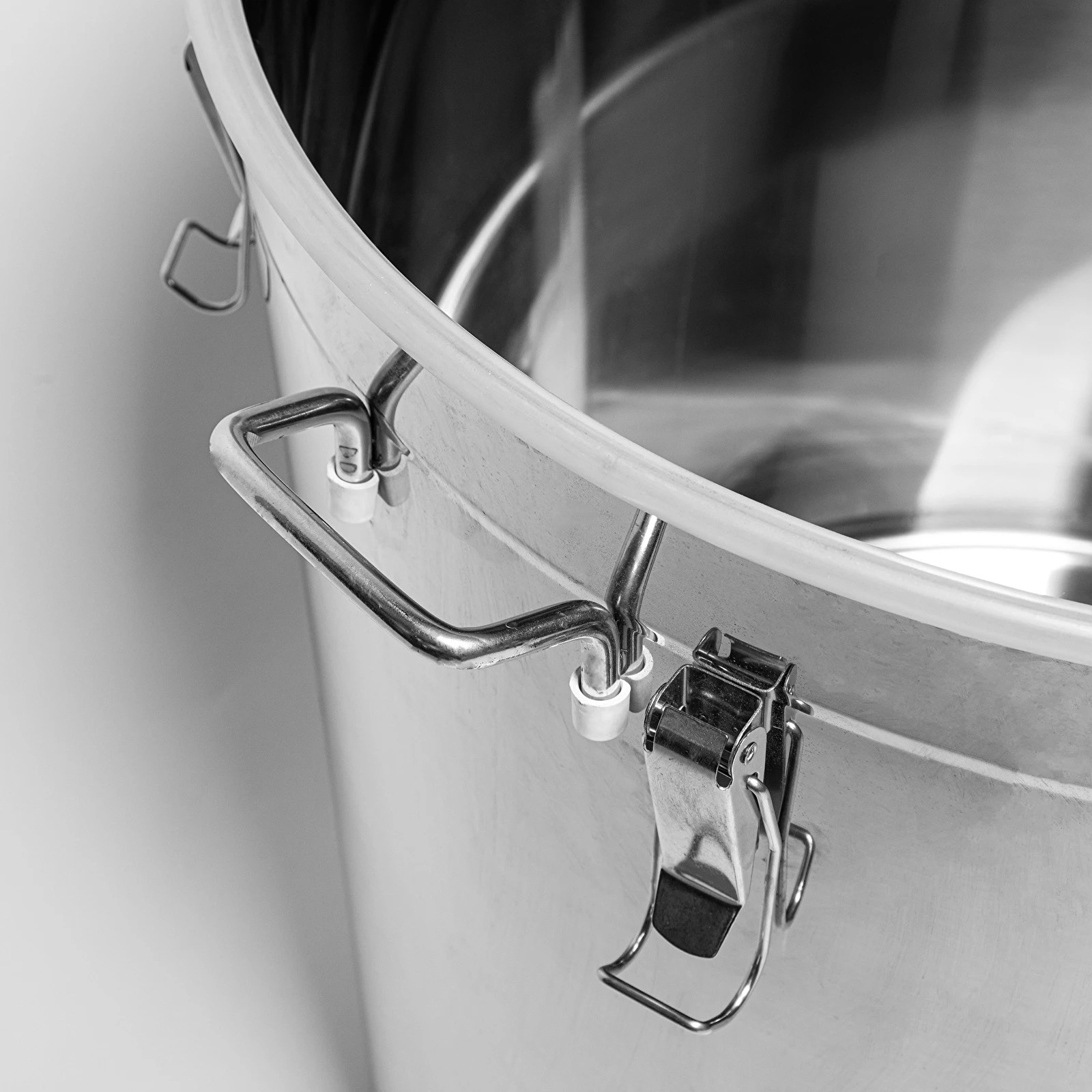 Nerūsējošs raudzēšanas trauks 161 l