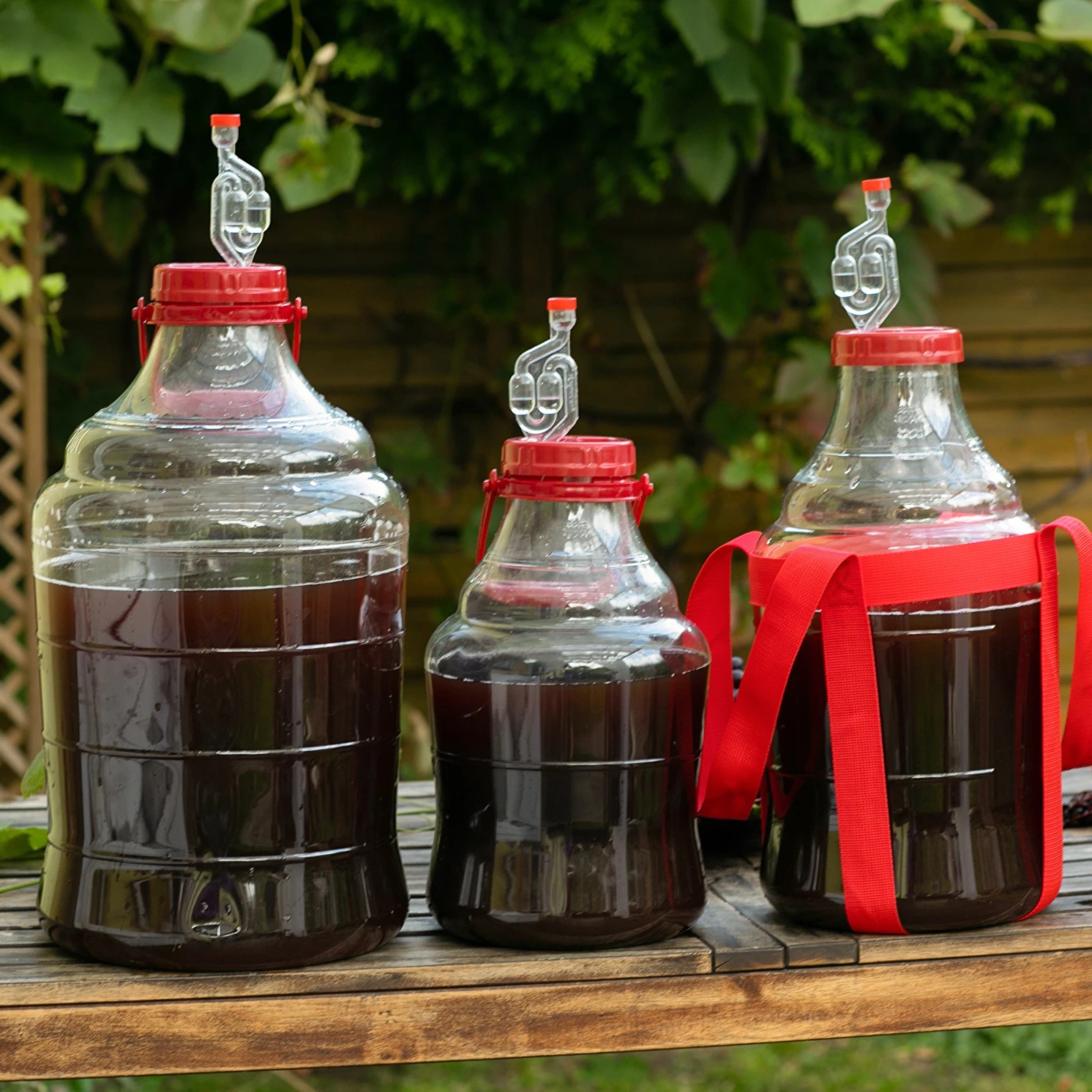 Vīna raugs Enovini OK RED samazina skābumu 7 g