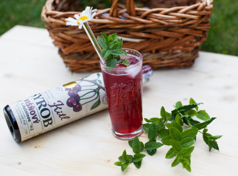 Skābo ķiršu sīrups Kitl 500ml