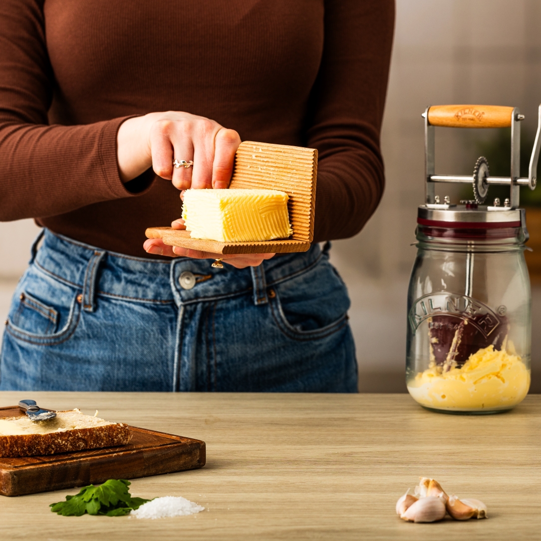 Kilner rokas sviesta kulšanas mašīna